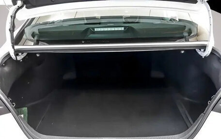 Toyota Camry, 2025 год, 5 600 000 рублей, 16 фотография