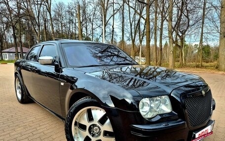 Chrysler 300C II, 2005 год, 1 095 000 рублей, 6 фотография