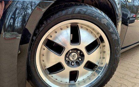 Chrysler 300C II, 2005 год, 1 095 000 рублей, 28 фотография