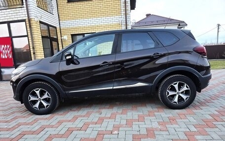 Renault Kaptur I рестайлинг, 2017 год, 1 390 000 рублей, 6 фотография