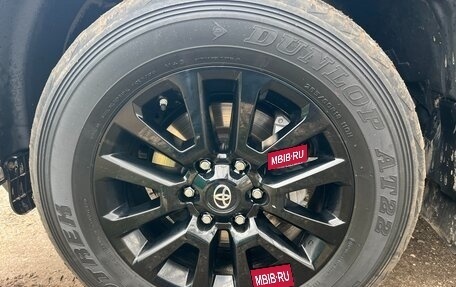 Toyota Land Cruiser Prado 150 рестайлинг 2, 2021 год, 5 850 000 рублей, 10 фотография