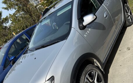 Renault Sandero II рестайлинг, 2017 год, 1 080 000 рублей, 4 фотография