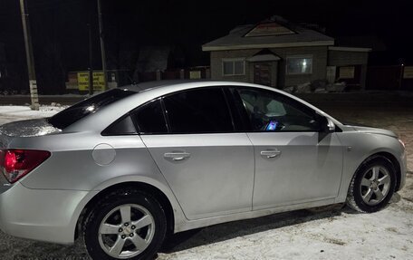 Chevrolet Cruze II, 2010 год, 550 000 рублей, 2 фотография