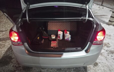 Chevrolet Cruze II, 2010 год, 550 000 рублей, 16 фотография