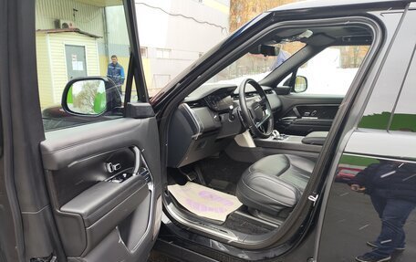 Land Rover Range Rover IV рестайлинг, 2022 год, 16 000 000 рублей, 12 фотография