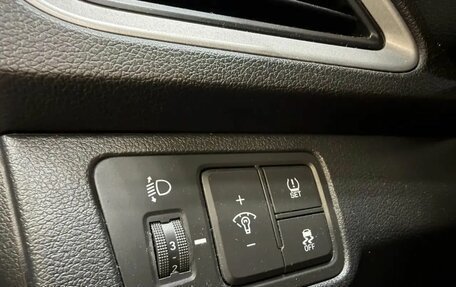 Hyundai Solaris II рестайлинг, 2017 год, 1 199 000 рублей, 11 фотография