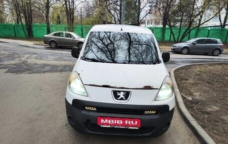 Peugeot Partner II рестайлинг 2, 2011 год, 335 000 рублей, 1 фотография