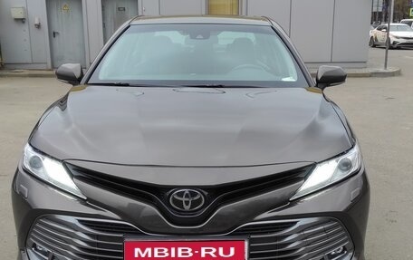 Toyota Camry, 2019 год, 2 475 000 рублей, 1 фотография