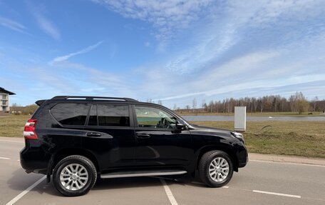 Toyota Land Cruiser Prado 150 рестайлинг 2, 2016 год, 4 950 000 рублей, 6 фотография