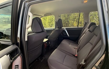 Toyota Land Cruiser Prado 150 рестайлинг 2, 2016 год, 4 950 000 рублей, 11 фотография