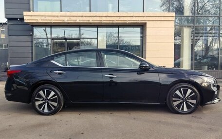 Nissan Altima VI (L34), 2022 год, 2 120 000 рублей, 4 фотография