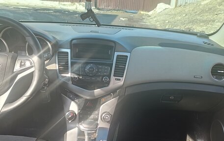 Chevrolet Cruze II, 2011 год, 450 000 рублей, 8 фотография