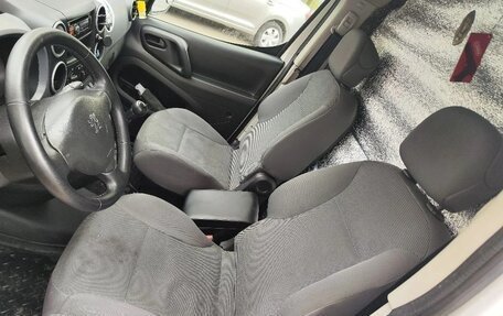 Peugeot Partner II рестайлинг 2, 2011 год, 335 000 рублей, 9 фотография