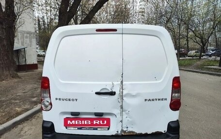 Peugeot Partner II рестайлинг 2, 2011 год, 335 000 рублей, 4 фотография