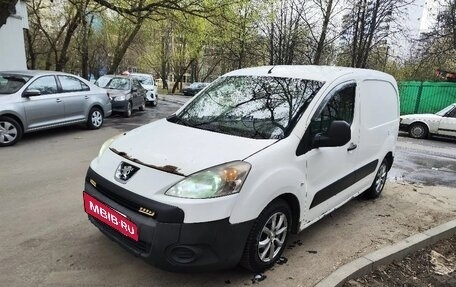 Peugeot Partner II рестайлинг 2, 2011 год, 335 000 рублей, 2 фотография