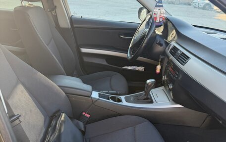 BMW 3 серия, 2010 год, 950 000 рублей, 10 фотография