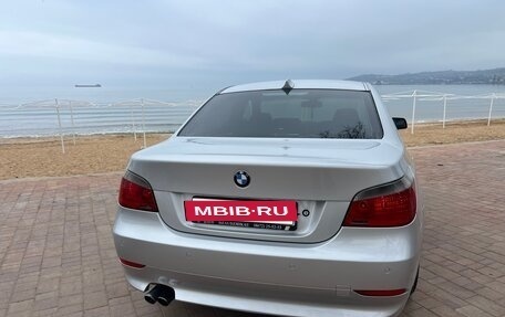 BMW 5 серия, 2004 год, 950 000 рублей, 6 фотография