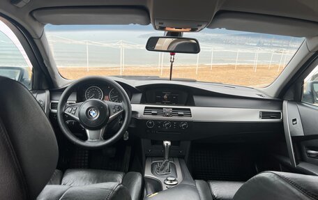 BMW 5 серия, 2004 год, 950 000 рублей, 9 фотография