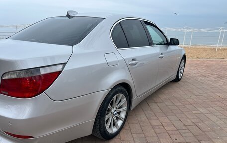 BMW 5 серия, 2004 год, 950 000 рублей, 8 фотография