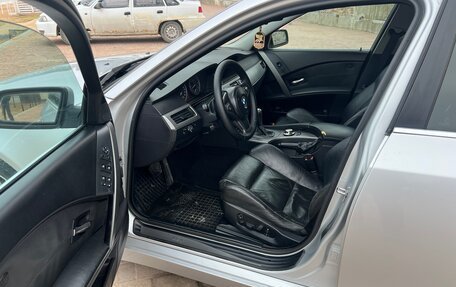 BMW 5 серия, 2004 год, 950 000 рублей, 10 фотография