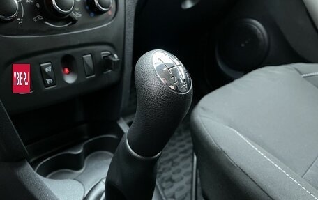 Renault Sandero II рестайлинг, 2018 год, 995 000 рублей, 17 фотография