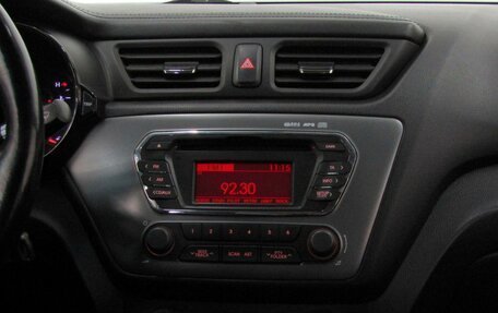 KIA Rio III рестайлинг, 2013 год, 860 000 рублей, 16 фотография