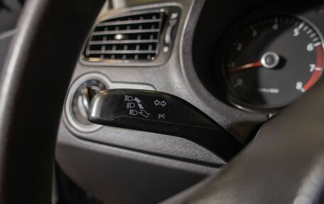 Volkswagen Polo VI (EU Market), 2013 год, 750 000 рублей, 23 фотография