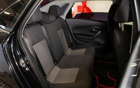 Volkswagen Polo VI (EU Market), 2013 год, 750 000 рублей, 32 фотография