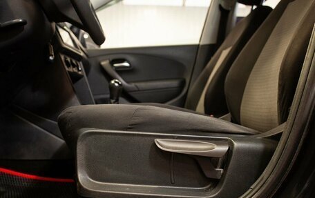 Volkswagen Polo VI (EU Market), 2013 год, 750 000 рублей, 33 фотография