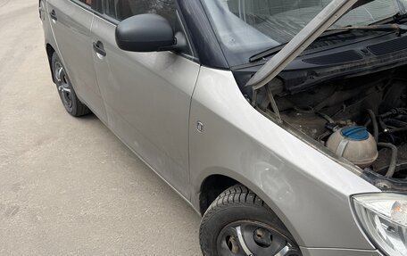 Skoda Fabia II, 2009 год, 220 000 рублей, 2 фотография