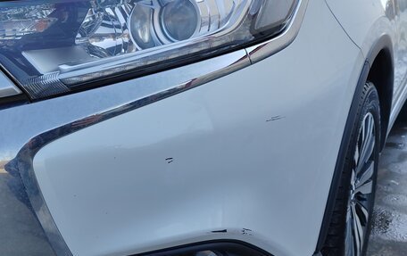 Mitsubishi Outlander III рестайлинг 3, 2019 год, 2 100 000 рублей, 6 фотография