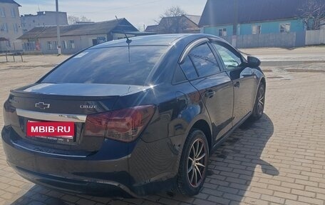 Chevrolet Cruze II, 2013 год, 800 000 рублей, 1 фотография