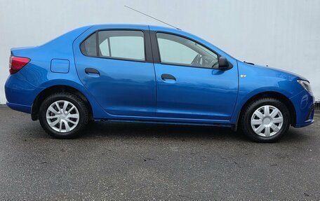 Renault Logan II, 2018 год, 1 045 000 рублей, 4 фотография