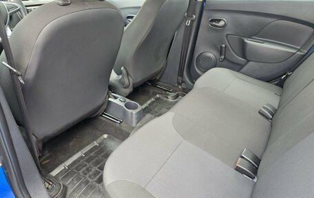 Renault Logan II, 2018 год, 1 045 000 рублей, 10 фотография