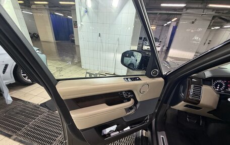 Land Rover Range Rover IV рестайлинг, 2020 год, 9 800 000 рублей, 4 фотография