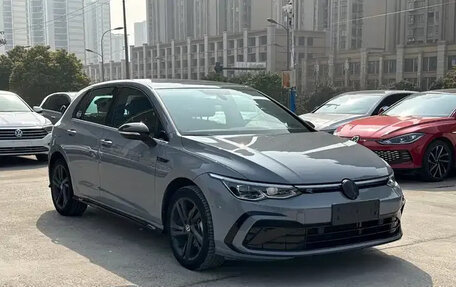 Volkswagen Golf VIII, 2023 год, 2 200 007 рублей, 3 фотография