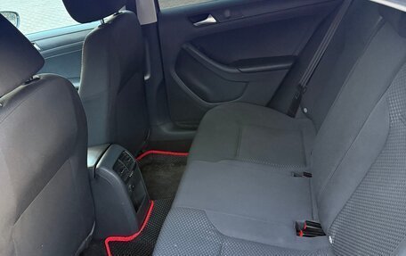 Volkswagen Jetta VI, 2014 год, 1 800 000 рублей, 9 фотография