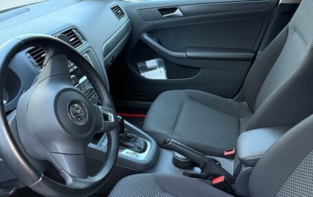 Volkswagen Jetta VI, 2014 год, 1 800 000 рублей, 10 фотография