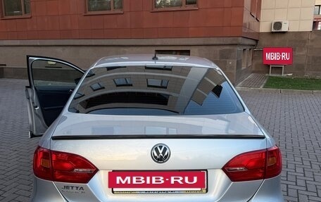 Volkswagen Jetta VI, 2014 год, 1 800 000 рублей, 12 фотография