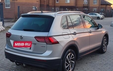 Volkswagen Tiguan II, 2018 год, 2 420 000 рублей, 11 фотография