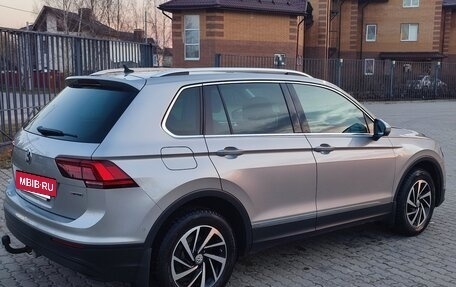 Volkswagen Tiguan II, 2018 год, 2 420 000 рублей, 12 фотография