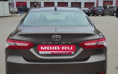 Toyota Camry, 2019 год, 2 475 000 рублей, 2 фотография