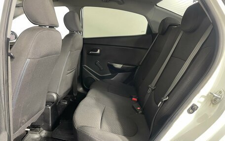 KIA Rio III рестайлинг, 2014 год, 852 000 рублей, 21 фотография