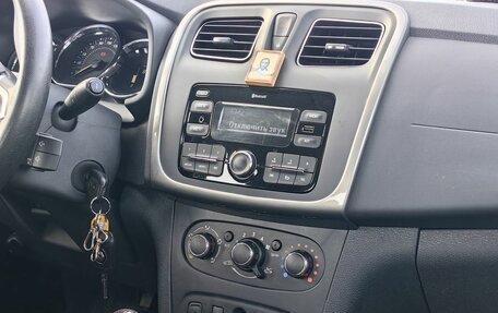 Renault Logan II, 2019 год, 1 029 000 рублей, 10 фотография