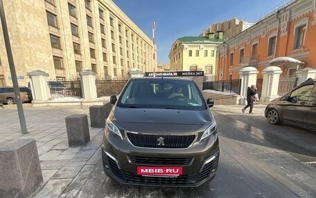 Peugeot Traveller I, 2019 год, 3 250 000 рублей, 2 фотография