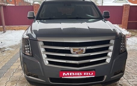 Cadillac Escalade IV, 2016 год, 3 600 000 рублей, 2 фотография