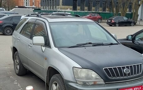 Toyota Harrier, 2002 год, 700 000 рублей, 1 фотография