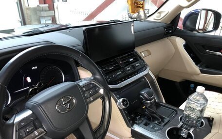 Toyota Land Cruiser, 2021 год, 10 700 000 рублей, 16 фотография