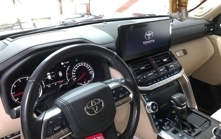 Toyota Land Cruiser, 2021 год, 10 700 000 рублей, 21 фотография