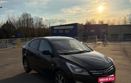 Hyundai Solaris II рестайлинг, 2015 год, 980 000 рублей, 3 фотография